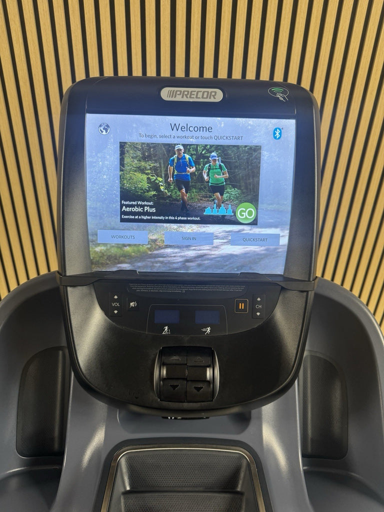 Precor Treadmill 885 Series with P82 Console