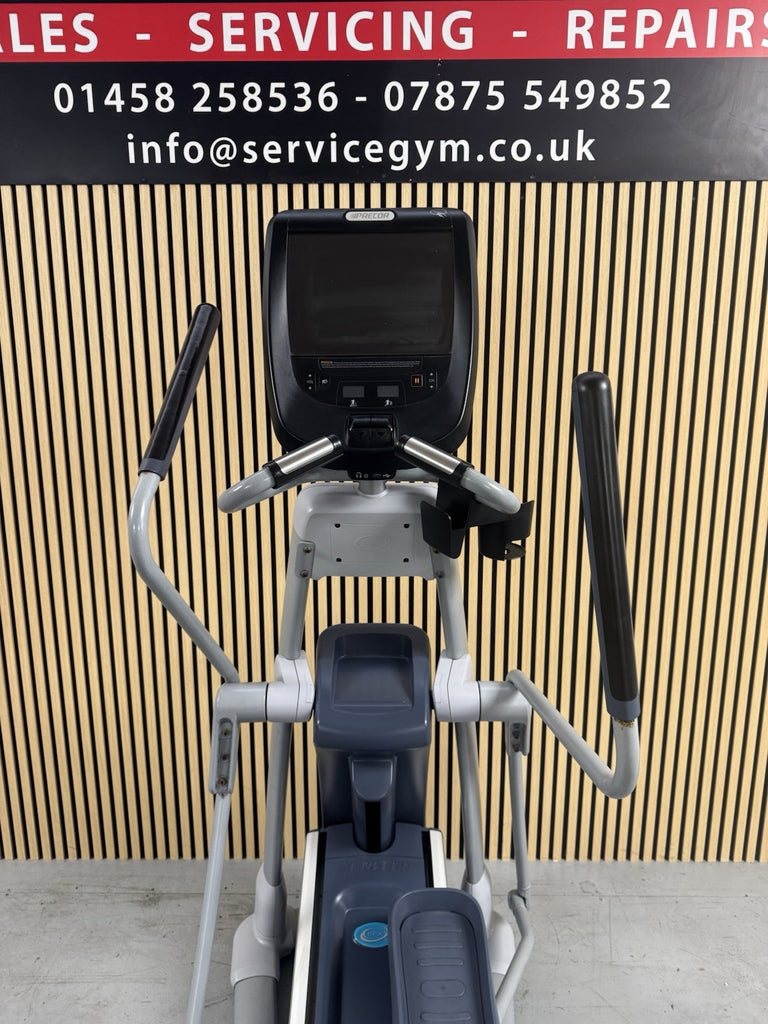 Precor EFX 885 Cross Trainer With P82 Console