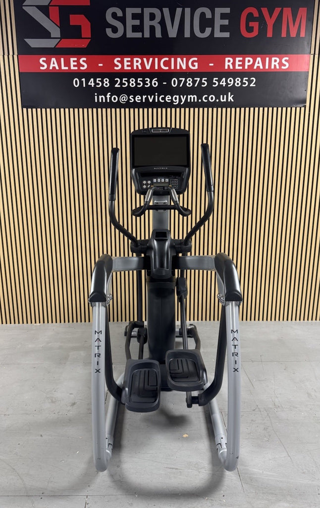 Matrix E7xi Elliptical Cross Trainer