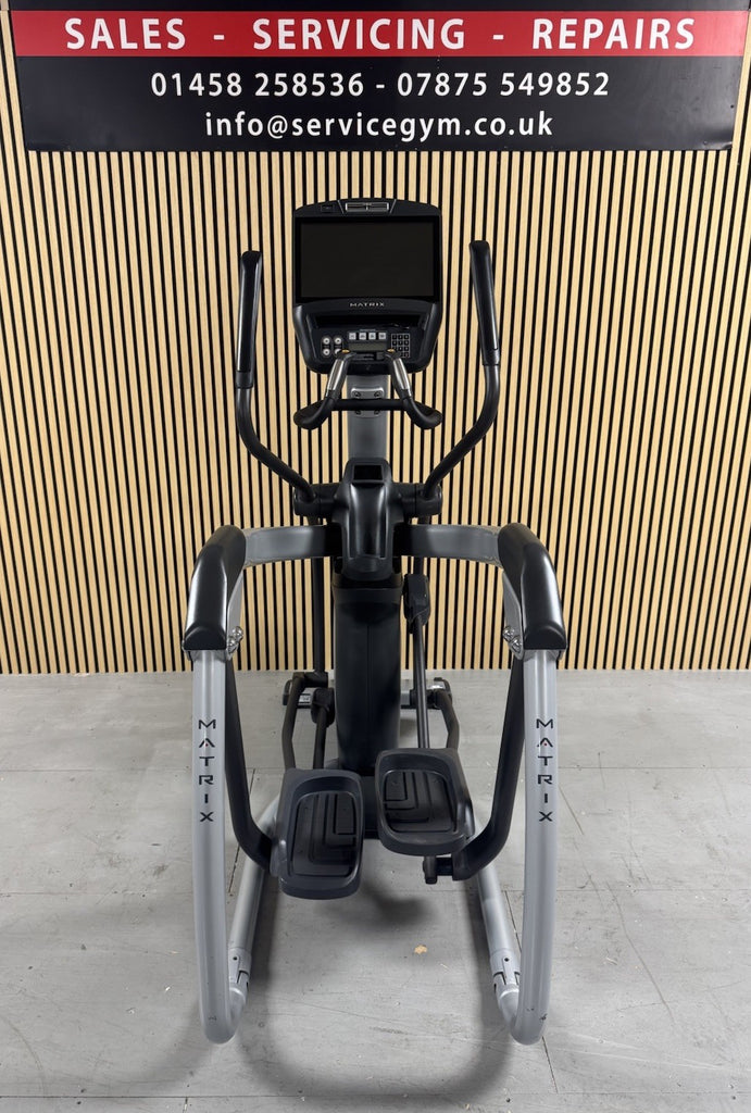 Matrix E7xi Elliptical Cross Trainer