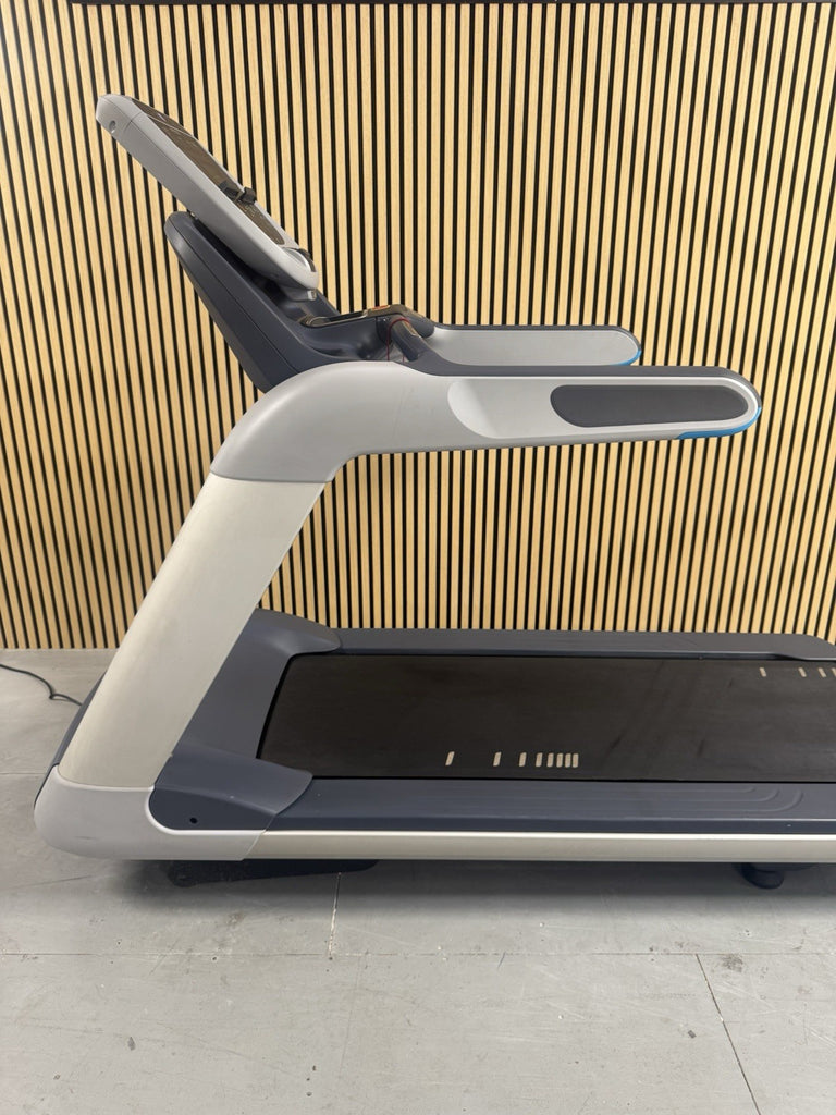Precor Treadmill TRM 835 Series With P30 LED Console