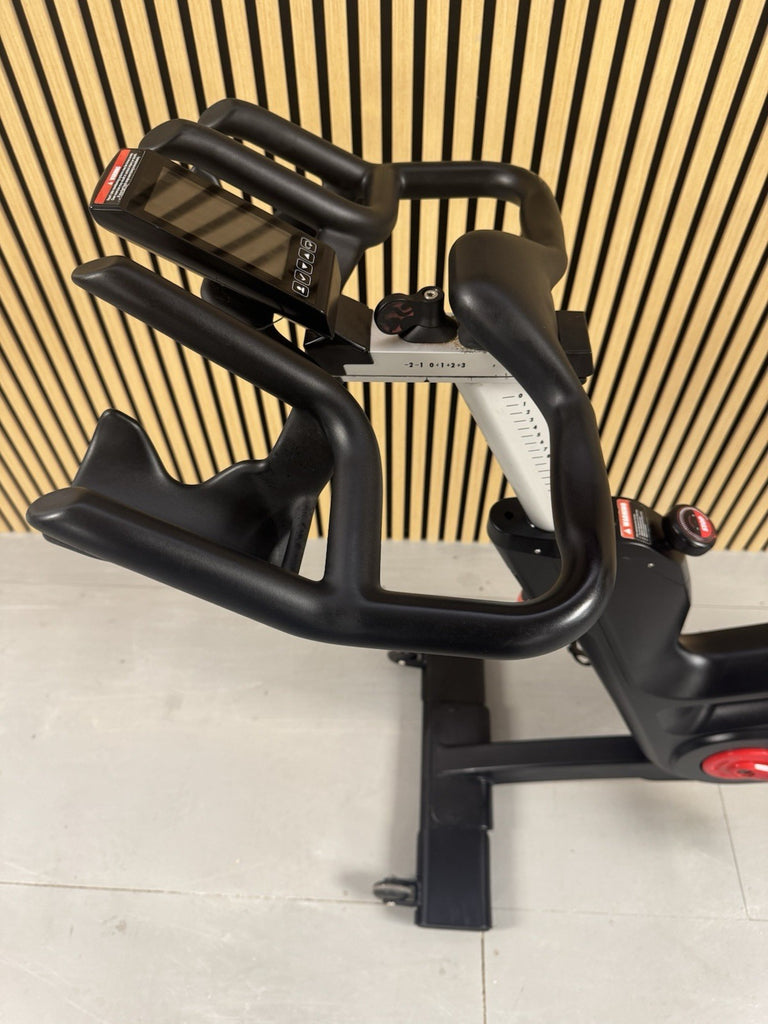 Matrix IC7 Indoor Cycle Spin Bike With Monitor