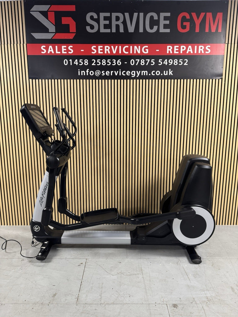 Life Fitness 95X Discover Cross Trainer With SE Console