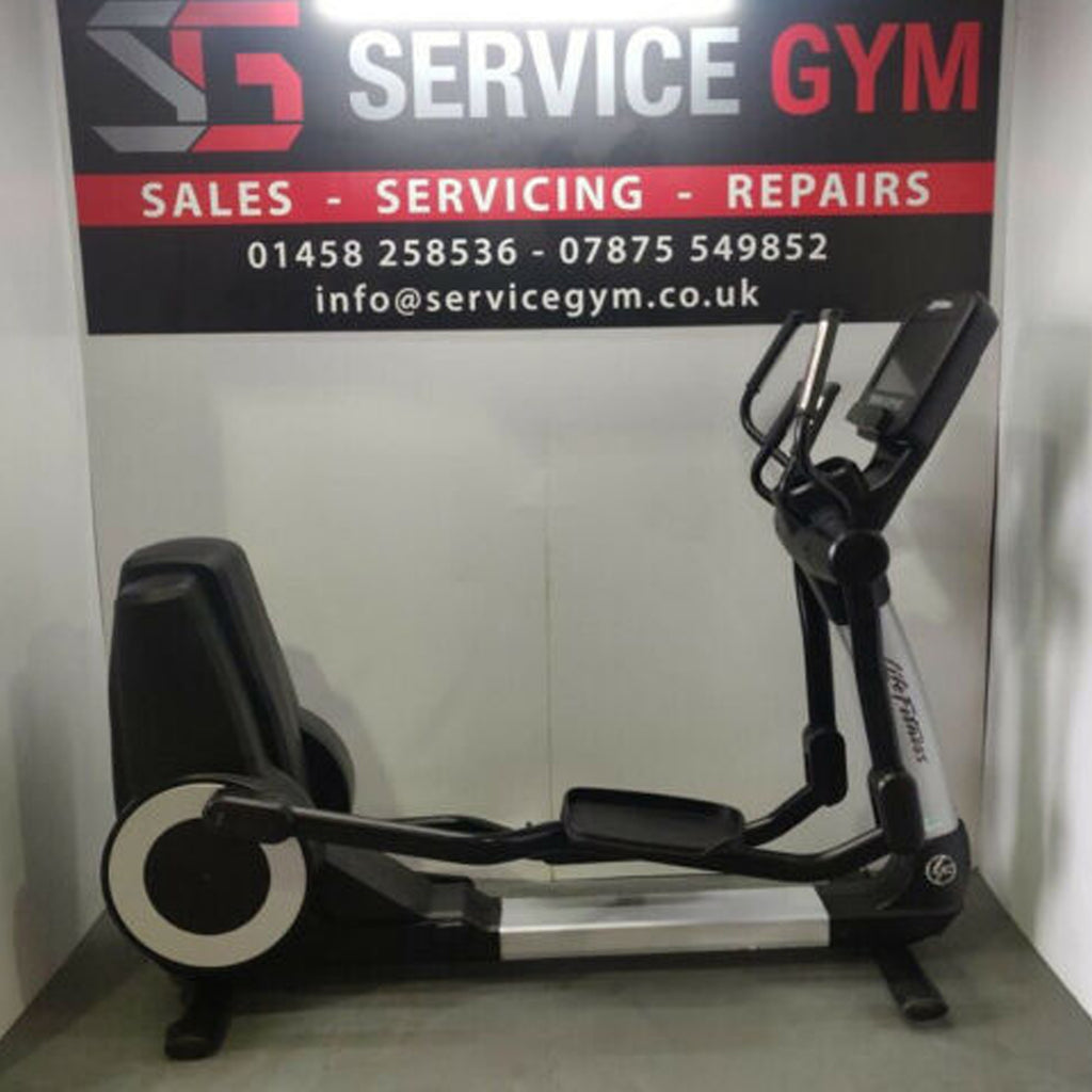 Life Fitness 95X Discover Cross Trainer With SE3 Console Commercial Gym Equipment