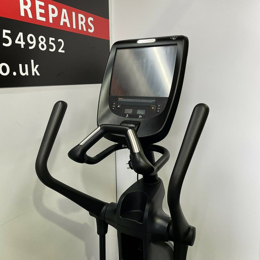 Precor Cross Trainer EFX 885 with P82 Console. Commercial Gym Equipment.