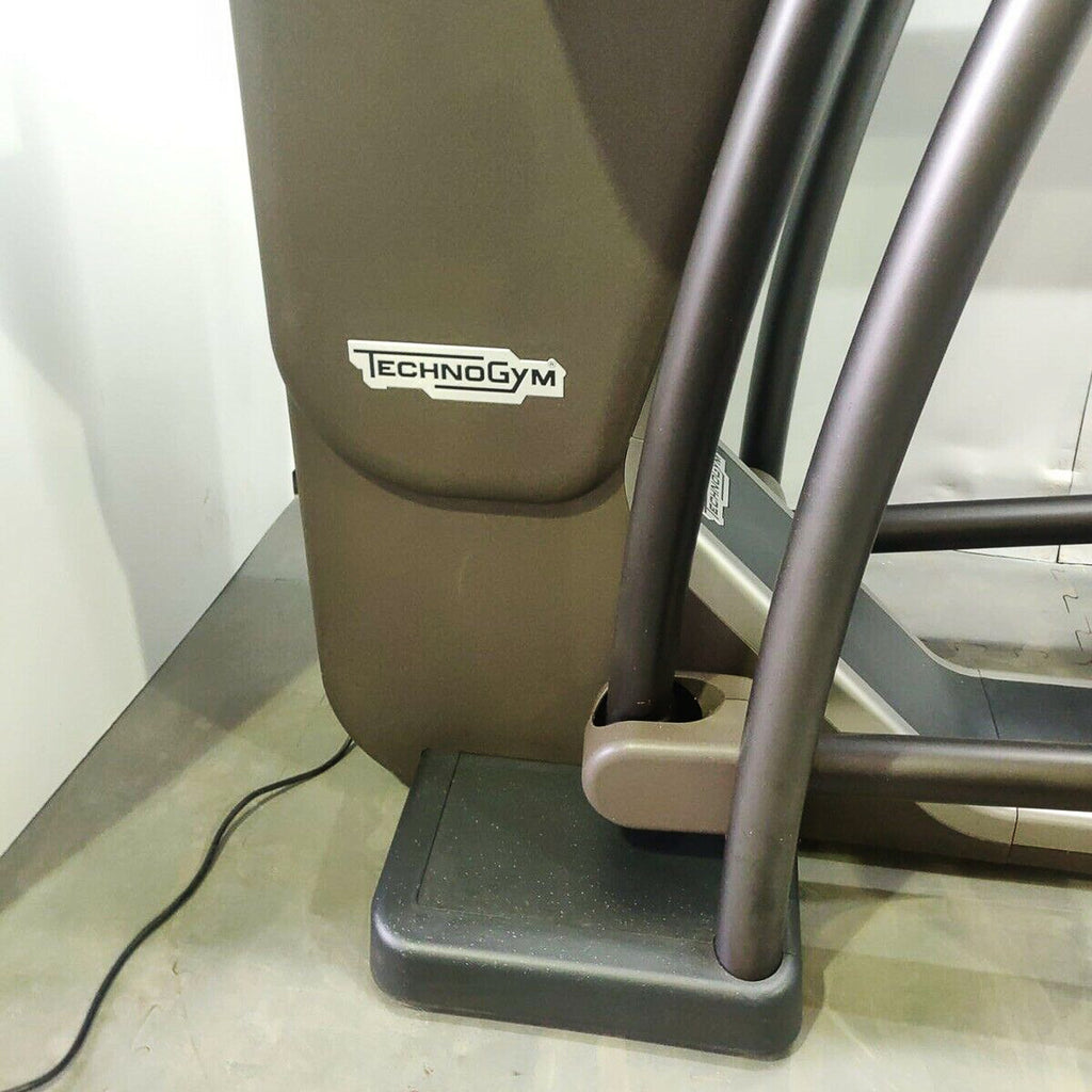 Technogym Artis Vario with Unity Console. Commercial Gym Equipment