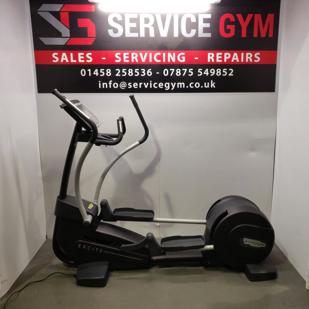 Technogym 700 Excite Synchro Cross Trainer Commercial Gym Equipment